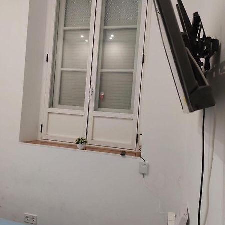 Habitacion En Madrid Apartment Ngoại thất bức ảnh